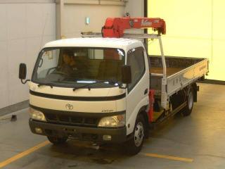 TOYOTA DYNA