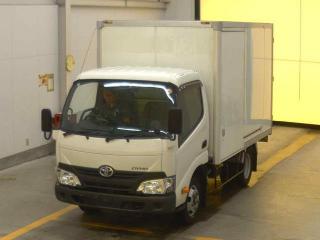 TOYOTA DYNA