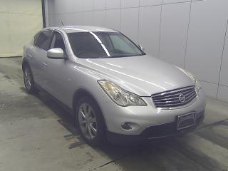 NISSAN SKYLINE CROSSOVER