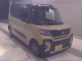 DAIHATSU TANTO FUN CROSS