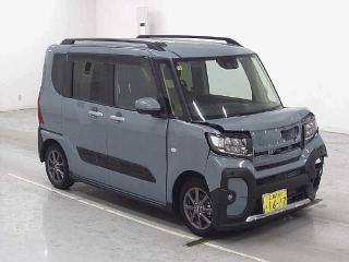 DAIHATSU TANTO FUN CROSS