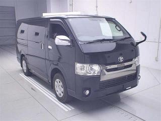TOYOTA REGIUS ACE