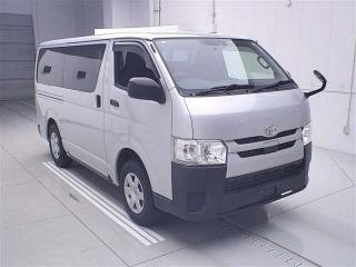 TOYOTA REGIUS ACE