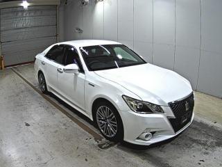 TOYOTA CROWN HYBRID