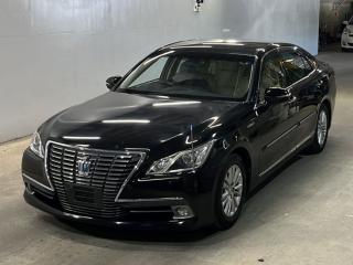 TOYOTA CROWN HYBRID