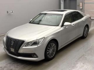 TOYOTA CROWN HYBRID