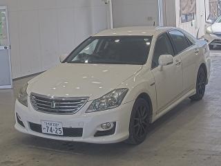 TOYOTA CROWN HYBRID