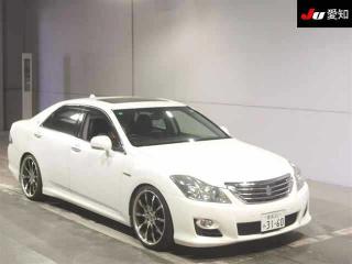TOYOTA CROWN HYBRID