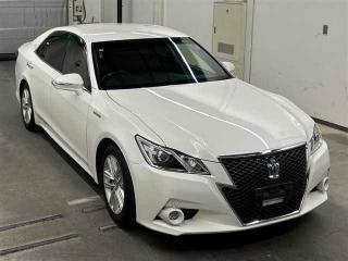 TOYOTA CROWN HYBRID