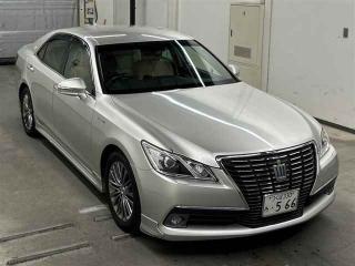 TOYOTA CROWN HYBRID