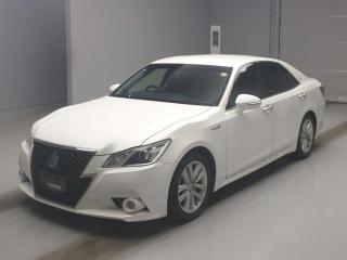 TOYOTA CROWN HYBRID