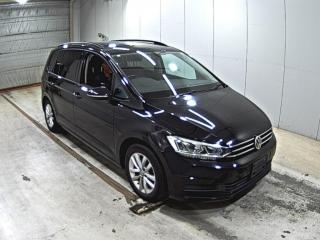 VOLKSWAGEN GOLF TOURAN