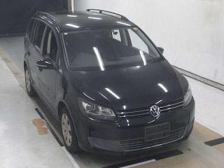 VOLKSWAGEN GOLF TOURAN
