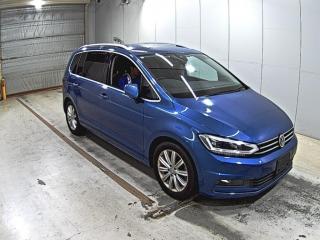 VOLKSWAGEN GOLF TOURAN