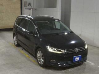 VOLKSWAGEN GOLF TOURAN