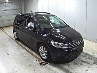 VOLKSWAGEN GOLF TOURAN