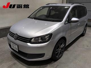VOLKSWAGEN GOLF TOURAN