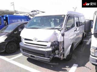TOYOTA HIACE WAGON