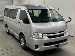 TOYOTA HIACE WAGON
