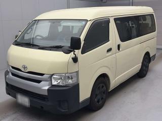 TOYOTA HIACE WAGON