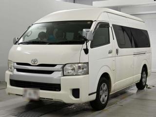 TOYOTA HIACE COMMUTER