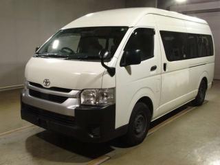 TOYOTA HIACE COMMUTER