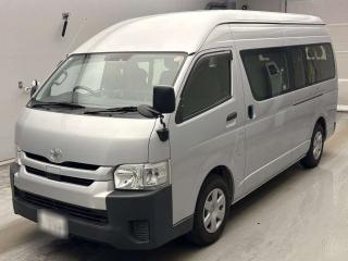 TOYOTA HIACE COMMUTER