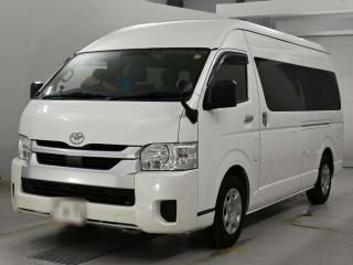 TOYOTA HIACE COMMUTER