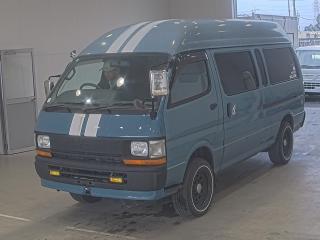 TOYOTA HIACE COMMUTER