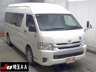 TOYOTA HIACE COMMUTER