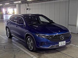 MERCEDES BENZ EQA