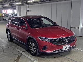 MERCEDES BENZ EQA