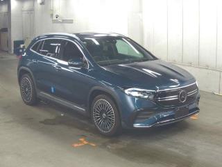 MERCEDES BENZ EQA