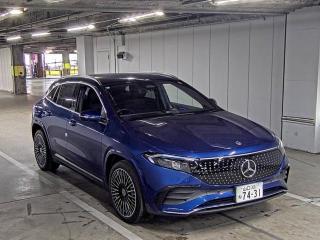 MERCEDES BENZ EQA