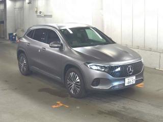 MERCEDES BENZ EQA