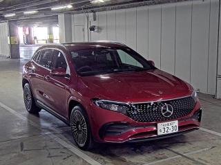 MERCEDES BENZ EQA