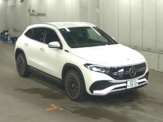 MERCEDES BENZ EQA