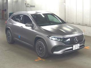 MERCEDES BENZ EQA
