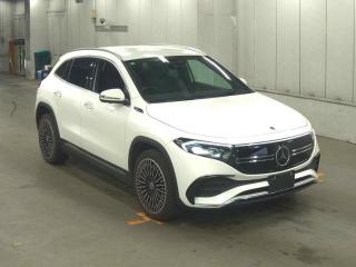 MERCEDES BENZ EQA