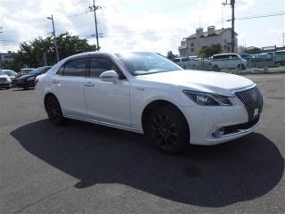 TOYOTA CROWN MAJESTA