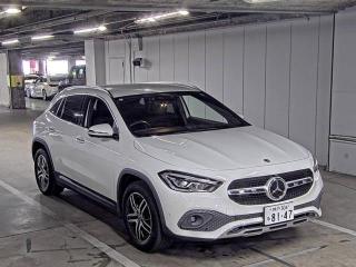 MERCEDES BENZ GLA