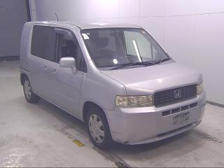 HONDA MOBILIO SPIKE