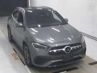 MERCEDES BENZ GLA