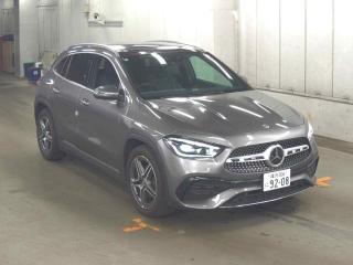 MERCEDES BENZ GLA