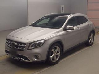 MERCEDES BENZ GLA