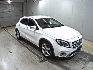 MERCEDES BENZ GLA