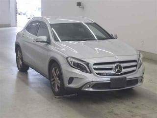 MERCEDES BENZ GLA