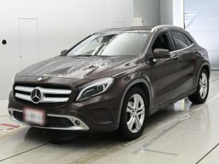 MERCEDES BENZ GLA