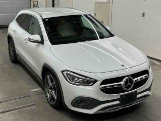 MERCEDES BENZ GLA