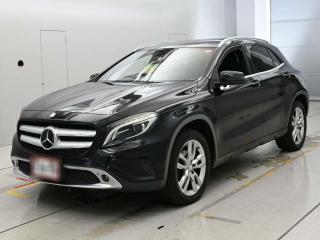 MERCEDES BENZ GLA